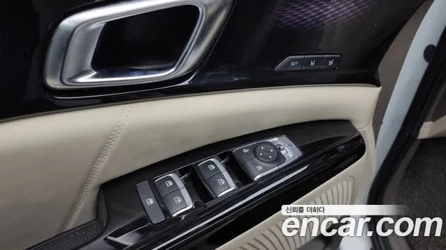 2021 Kia Carnival 4th Gen 9-Seater Signature Sold VIN KNANE81BBMS128164 – photo 13 2021 Kia Carnival 4th Gen 9-Seater Signature Sold VIN KNANE81BBMS128164 – photo 13