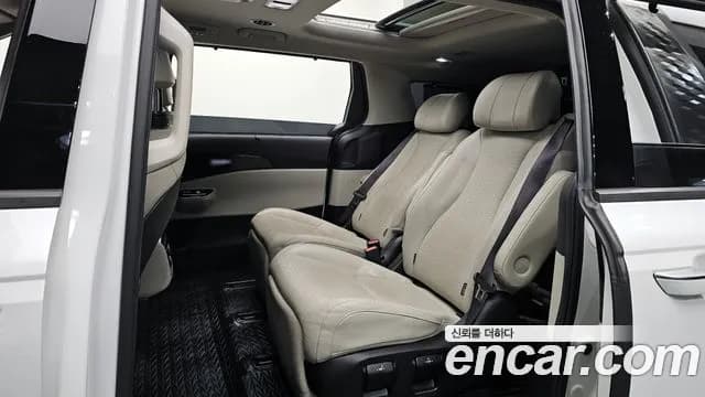 2022 Kia Carnival 4Generation 7-Seater Signature Sold VIN KNANE81BBNS145107 – side profile 2022 Kia Carnival 4Generation 7-Seater Signature Sold VIN KNANE81BBNS145107 – side profile