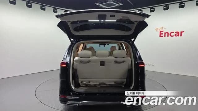2022 Kia Carnival 4Generation 7-seater Limousine(Special vehicle) Sold VIN KNANE81BBNS165629 – rear exterior 2022 Kia Carnival 4Generation 7-seater Limousine(Special vehicle) Sold VIN KNANE81BBNS165629 – rear exterior