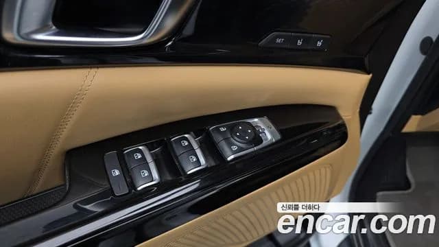 2022 Kia Carnival 4Generation 9-Seater Signature Sold VIN KNANE81BBNS166342 – photo 11 2022 Kia Carnival 4Generation 9-Seater Signature Sold VIN KNANE81BBNS166342 – photo 11