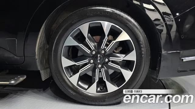 2022 Kia Carnival 4Generation 9-Seater Hi-Limousine(Special Vehicle) Sold VIN KNANE81BBNS173418 – side profile 2022 Kia Carnival 4Generation 9-Seater Hi-Limousine(Special Vehicle) Sold VIN KNANE81BBNS173418 – side profile