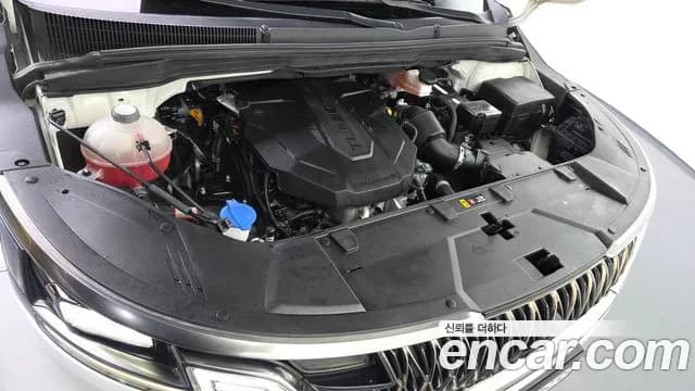 2022 Kia Carnival 4Generation 9-Seater Signature Sold VIN KNANE81BBNS176648 – trunk area 2022 Kia Carnival 4Generation 9-Seater Signature Sold VIN KNANE81BBNS176648 – trunk area