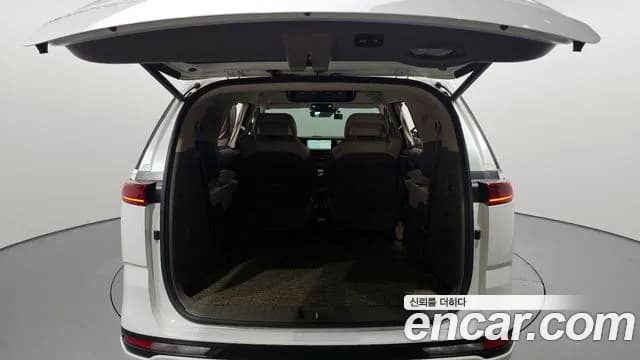 2022 Kia Carnival 4Generation 7-Seater Hi-Limousine Sold VIN KNANE81BBNS177447 – interior seats 2022 Kia Carnival 4Generation 7-Seater Hi-Limousine Sold VIN KNANE81BBNS177447 – interior seats
