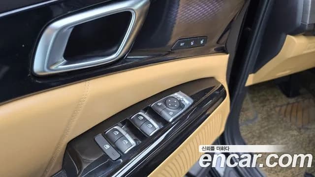 2023 Kia Carnival 4Generation 9-Seater Signature Sold VIN KNANE81BBPS200217 – rear exterior 2023 Kia Carnival 4Generation 9-Seater Signature Sold VIN KNANE81BBPS200217 – rear exterior