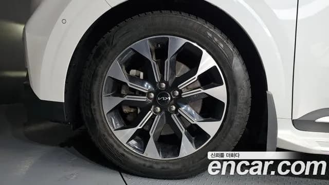 2023 Kia Carnival 4Generation 7-seater Limousine(Special vehicle) Sold VIN KNANE81BBPS208539 – photo 13 2023 Kia Carnival 4Generation 7-seater Limousine(Special vehicle) Sold VIN KNANE81BBPS208539 – photo 13