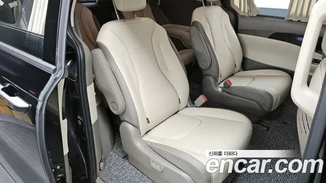 2023 Kia Carnival 4Generation 9-Seater Hi-Limousine Sold VIN KNANE81BBPS217352 – interior seats 2023 Kia Carnival 4Generation 9-Seater Hi-Limousine Sold VIN KNANE81BBPS217352 – interior seats