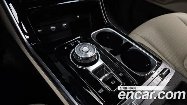 2023 Kia Carnival 4Generation 9-Seater Hi-Limousine Sold VIN KNANE81BBPS217352 – exterior detail 2023 Kia Carnival 4Generation 9-Seater Hi-Limousine Sold VIN KNANE81BBPS217352 – exterior detail