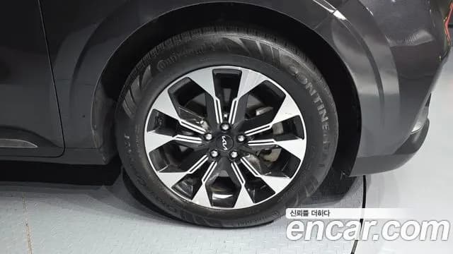 2023 Kia Carnival 4Generation 9-Seater Signature Sold VIN KNANE81BBPS246840 – trunk area 2023 Kia Carnival 4Generation 9-Seater Signature Sold VIN KNANE81BBPS246840 – trunk area