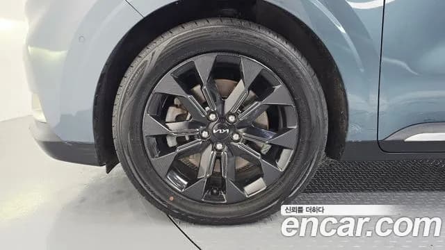2023 Kia Carnival 4Generation 7-Seater Signature Sold VIN KNANE81BBPS249864 – undercarriage 2023 Kia Carnival 4Generation 7-Seater Signature Sold VIN KNANE81BBPS249864 – undercarriage
