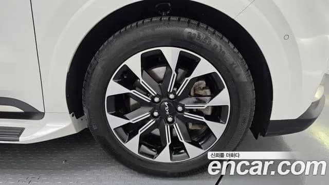 2023 Kia Carnival 4Generation 9-Seater Signature Sold VIN KNANE81BBPS250616 – photo 17 2023 Kia Carnival 4Generation 9-Seater Signature Sold VIN KNANE81BBPS250616 – photo 17
