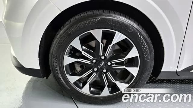 2023 Kia Carnival 4th Gen 7-Seater Signature Sold VIN KNANE81BBPS292307 – photo 32 2023 Kia Carnival 4th Gen 7-Seater Signature Sold VIN KNANE81BBPS292307 – photo 32