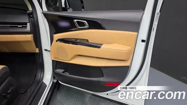 2023 Kia Carnival 4Generation 9-Seater Signature Sold VIN KNANE81BBPS326941 – photo 22 2023 Kia Carnival 4Generation 9-Seater Signature Sold VIN KNANE81BBPS326941 – photo 22