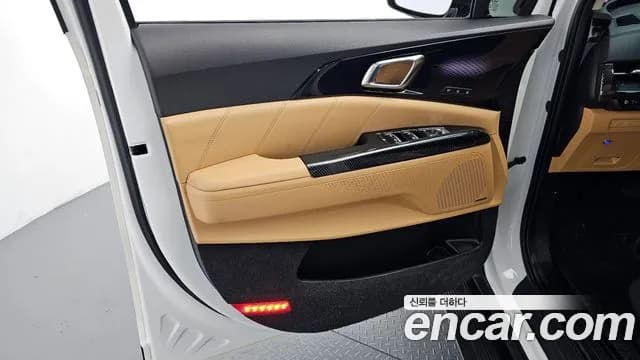 2023 Kia Carnival 4th Gen 9-Seater Signature Sold VIN KNANE81BBPS326946 – photo 12 2023 Kia Carnival 4th Gen 9-Seater Signature Sold VIN KNANE81BBPS326946 – photo 12
