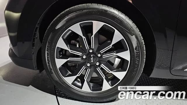 2023 Kia Carnival 4th Gen 9-Seater Signature Sold VIN KNANE81BBPS327592 – side profile 2023 Kia Carnival 4th Gen 9-Seater Signature Sold VIN KNANE81BBPS327592 – side profile