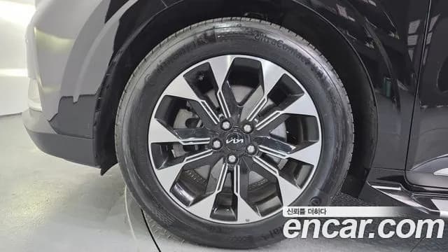 2023 Kia Carnival 4Generation 9-Seater Signature Sold VIN KNANE81BBPS341072 – exterior detail 2023 Kia Carnival 4Generation 9-Seater Signature Sold VIN KNANE81BBPS341072 – exterior detail