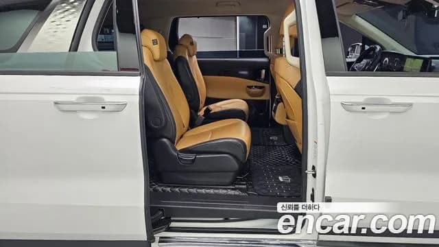 2023 Kia Carnival 4th Gen 9-Seater Signature Sold VIN KNANE81BBPS348015 – exterior detail 2023 Kia Carnival 4th Gen 9-Seater Signature Sold VIN KNANE81BBPS348015 – exterior detail