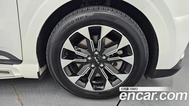 2023 Kia Carnival 4th Gen 9-Seater Signature Sold VIN KNANE81BBPS348015 – photo 19 2023 Kia Carnival 4th Gen 9-Seater Signature Sold VIN KNANE81BBPS348015 – photo 19
