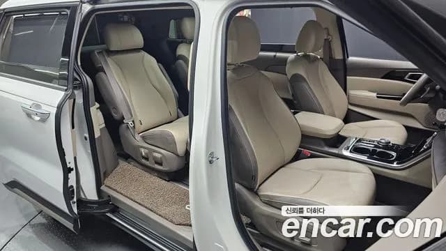 2023 Kia Carnival 4Generation 7-Seater Signature Sold VIN KNANE81BBPS385190 – exterior detail 2023 Kia Carnival 4Generation 7-Seater Signature Sold VIN KNANE81BBPS385190 – exterior detail