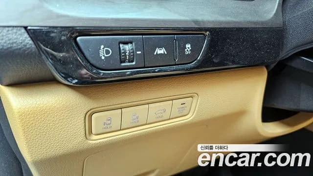 2023 Kia Carnival 4Generation 7-Seater Signature Sold VIN KNANE81BBPS393403 – photo 20 2023 Kia Carnival 4Generation 7-Seater Signature Sold VIN KNANE81BBPS393403 – photo 20