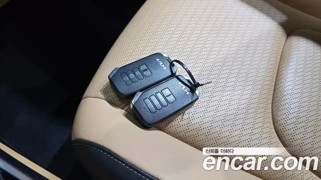 2023 Kia Carnival 4Generation 9-Seater Signature Sold VIN KNANE81BBPS396333 – photo 24 2023 Kia Carnival 4Generation 9-Seater Signature Sold VIN KNANE81BBPS396333 – photo 24