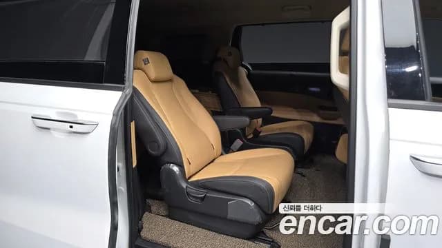 2023 Kia Carnival 4Generation 9-Seater Signature Sold VIN KNANE81BBPS404310 – interior seats 2023 Kia Carnival 4Generation 9-Seater Signature Sold VIN KNANE81BBPS404310 – interior seats
