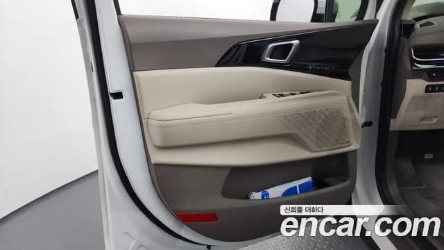 2024 Kia The New Carnival 4th Gen 9-Seater Signature Sold VIN KNANE81BBRS407342 – photo 18 2024 Kia The New Carnival 4th Gen 9-Seater Signature Sold VIN KNANE81BBRS407342 – photo 18