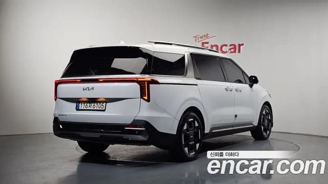 2024 Kia The New Carnival 4th Gen 9-Seater Signature Sold VIN KNANE81BBRS407724 – rear exterior 2024 Kia The New Carnival 4th Gen 9-Seater Signature Sold VIN KNANE81BBRS407724 – rear exterior
