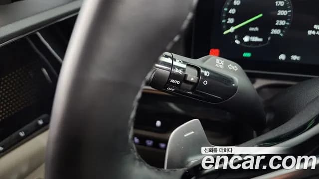 2024 Kia The New Carnival 4th Gen 9-Seater Signature Sold VIN KNANE81BBRS407724 – photo 26 2024 Kia The New Carnival 4th Gen 9-Seater Signature Sold VIN KNANE81BBRS407724 – photo 26