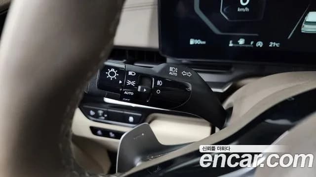 2025 Kia The New Carnival 4th Gen 9-Seater Signature Sold VIN KNANE81BBSS456644 – photo 26 2025 Kia The New Carnival 4th Gen 9-Seater Signature Sold VIN KNANE81BBSS456644 – photo 26