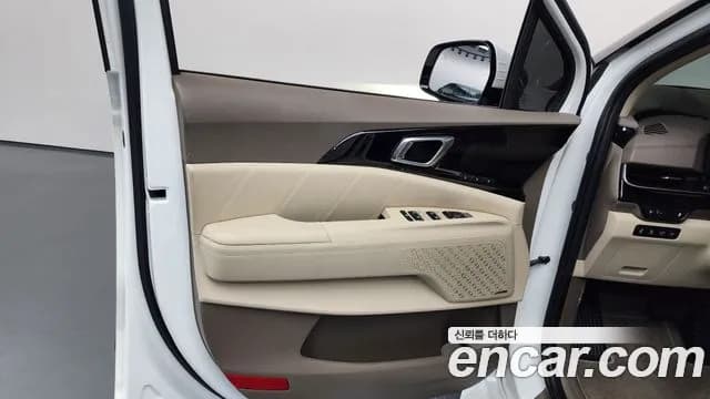 2025 Kia The New Carnival 4th Gen 9-Seater Signature Sold VIN KNANE81BBSS456644 – photo 31 2025 Kia The New Carnival 4th Gen 9-Seater Signature Sold VIN KNANE81BBSS456644 – photo 31