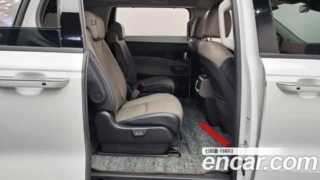 2025 Kia The New Carnival 4th Gen 9-Seater Signature Sold VIN KNANE81BBSS470616 – photo 15 2025 Kia The New Carnival 4th Gen 9-Seater Signature Sold VIN KNANE81BBSS470616 – photo 15
