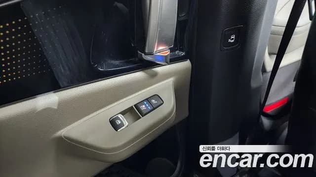 2025 Kia The New Carnival 4th Gen 9-Seater Signature Sold VIN KNANE81BBSS470616 – photo 17 2025 Kia The New Carnival 4th Gen 9-Seater Signature Sold VIN KNANE81BBSS470616 – photo 17