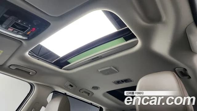 2025 Kia The New Carnival 4th Gen 9-Seater Signature Sold VIN KNANE81BBSS470616 – photo 33 2025 Kia The New Carnival 4th Gen 9-Seater Signature Sold VIN KNANE81BBSS470616 – photo 33