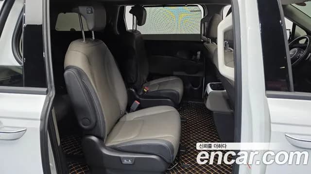 2025 Kia The New Carnival 4th Gen 9-Seater Signature Sold VIN KNANE81BBSS480552 – exterior detail 2025 Kia The New Carnival 4th Gen 9-Seater Signature Sold VIN KNANE81BBSS480552 – exterior detail
