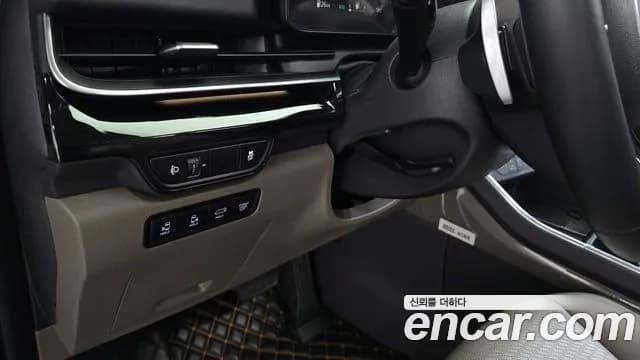 2025 Kia The New Carnival 4th Gen 9-Seater Signature Sold VIN KNANE81BBSS480552 – photo 20 2025 Kia The New Carnival 4th Gen 9-Seater Signature Sold VIN KNANE81BBSS480552 – photo 20