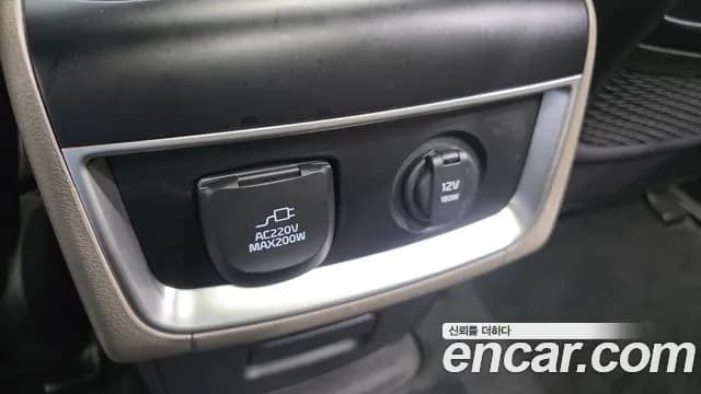 2025 Kia The New Carnival 4th Gen 9-Seater Gravity Sold VIN KNANE81BBSS501958 – exterior detail 2025 Kia The New Carnival 4th Gen 9-Seater Gravity Sold VIN KNANE81BBSS501958 – exterior detail