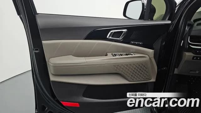 2025 Kia The New Carnival 4th Gen 7-Seater Gravity Sold VIN KNANE81BBSS569471 – interior seats 2025 Kia The New Carnival 4th Gen 7-Seater Gravity Sold VIN KNANE81BBSS569471 – interior seats