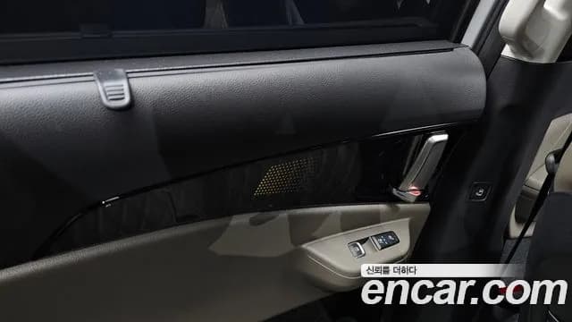 2025 Kia The New Carnival 4th Gen 7-Seater Gravity Sold VIN KNANE81BBSS572675 – interior seats 2025 Kia The New Carnival 4th Gen 7-Seater Gravity Sold VIN KNANE81BBSS572675 – interior seats
