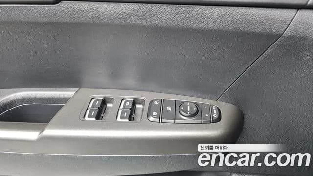 2022 Kia Sportage The Bold Diesel 1.6 2WD Sold VIN KNAP6812GNK988240 – rear exterior 2022 Kia Sportage The Bold Diesel 1.6 2WD Sold VIN KNAP6812GNK988240 – rear exterior