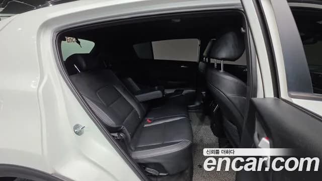 2022 Kia Sportage The Bold Diesel 1.6 4WD Sold VIN KNAP6812HNK956222 – exterior detail 2022 Kia Sportage The Bold Diesel 1.6 4WD Sold VIN KNAP6812HNK956222 – exterior detail