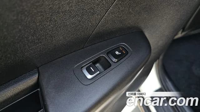 2019 Kia Sportage The Bold Gasoline Sold VIN KNAP681ABKK641212 – trunk area 2019 Kia Sportage The Bold Gasoline Sold VIN KNAP681ABKK641212 – trunk area