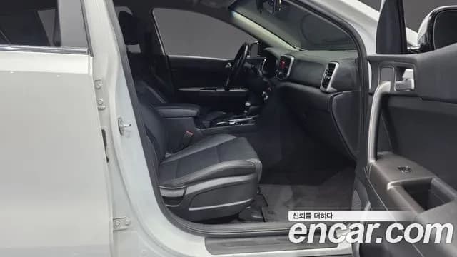 2019 Kia Sportage The Bold Gasoline Sold VIN KNAP681ABKK645339 – exterior detail 2019 Kia Sportage The Bold Gasoline Sold VIN KNAP681ABKK645339 – exterior detail