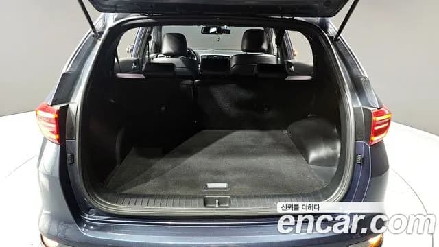 2019 Kia Sportage The Bold Gasoline Sold VIN KNAP681ABKK703740 – rear exterior 2019 Kia Sportage The Bold Gasoline Sold VIN KNAP681ABKK703740 – rear exterior