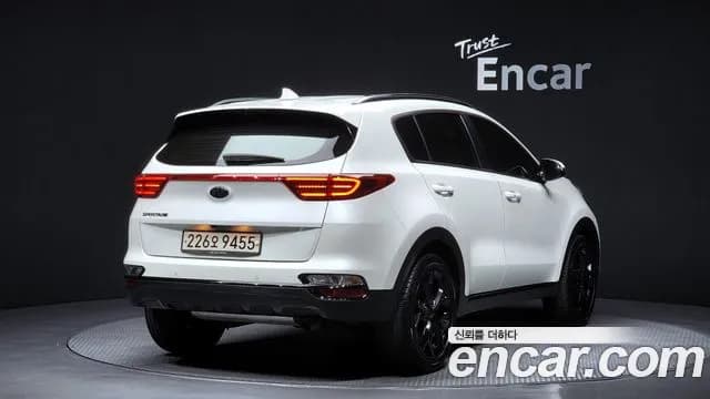 2022 Kia Sportage The Bold Gasoline Sold VIN KNAP681ABNK927561 – exterior detail 2022 Kia Sportage The Bold Gasoline Sold VIN KNAP681ABNK927561 – exterior detail
