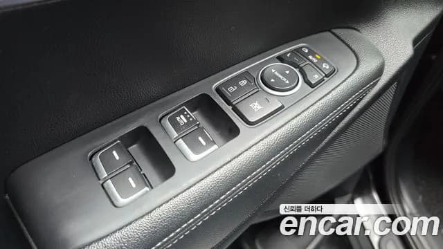 2020 Kia The New Sorento Diesel 2.0 2WD Sold VIN KNAPF81ABLA591257 – interior seats 2020 Kia The New Sorento Diesel 2.0 2WD Sold VIN KNAPF81ABLA591257 – interior seats