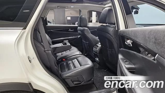2018 Kia The New Sorento Gasoline 2.0 Turbo 2WD Sold VIN KNAPG811BJA421822 – photo 24 2018 Kia The New Sorento Gasoline 2.0 Turbo 2WD Sold VIN KNAPG811BJA421822 – photo 24