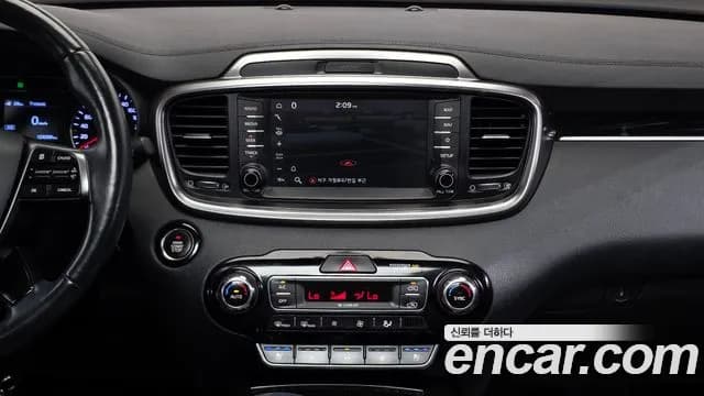 2018 Kia The New Sorento Diesel 2.0 2WD Sold VIN KNAPG81ABJA383888 – interior seats 2018 Kia The New Sorento Diesel 2.0 2WD Sold VIN KNAPG81ABJA383888 – interior seats