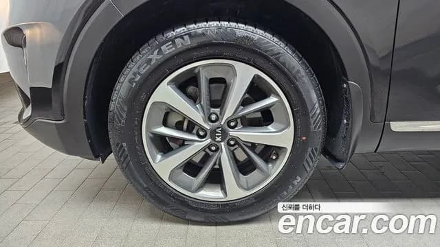 2018 Kia The New Sorento Diesel 2.0 2WD Sold VIN KNAPG81ABJA411734 – exterior detail 2018 Kia The New Sorento Diesel 2.0 2WD Sold VIN KNAPG81ABJA411734 – exterior detail