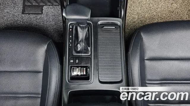 2020 Kia The New Sorento Diesel 2.0 2WD Sold VIN KNAPG81ABLA566801 – trunk area 2020 Kia The New Sorento Diesel 2.0 2WD Sold VIN KNAPG81ABLA566801 – trunk area