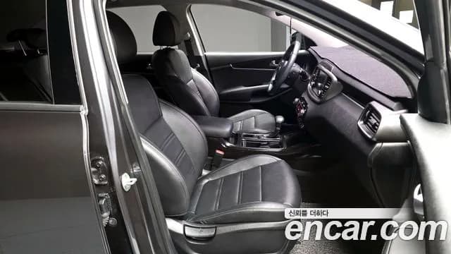 2018 Kia The New Sorento Diesel 2.2 2WD Sold VIN KNAPG81BBJA468814 – photo 15 2018 Kia The New Sorento Diesel 2.2 2WD Sold VIN KNAPG81BBJA468814 – photo 15